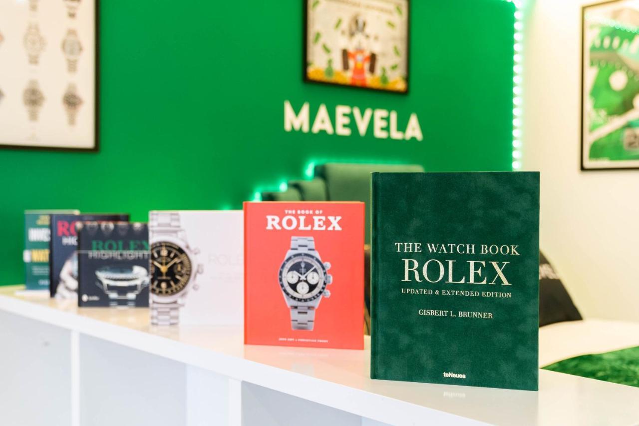 Maevela Apartments - Top Floor Rolex Themed Studio Apt Inside The Cube, Mailbox - Free Netflix & Wifi Birmingham Luaran gambar